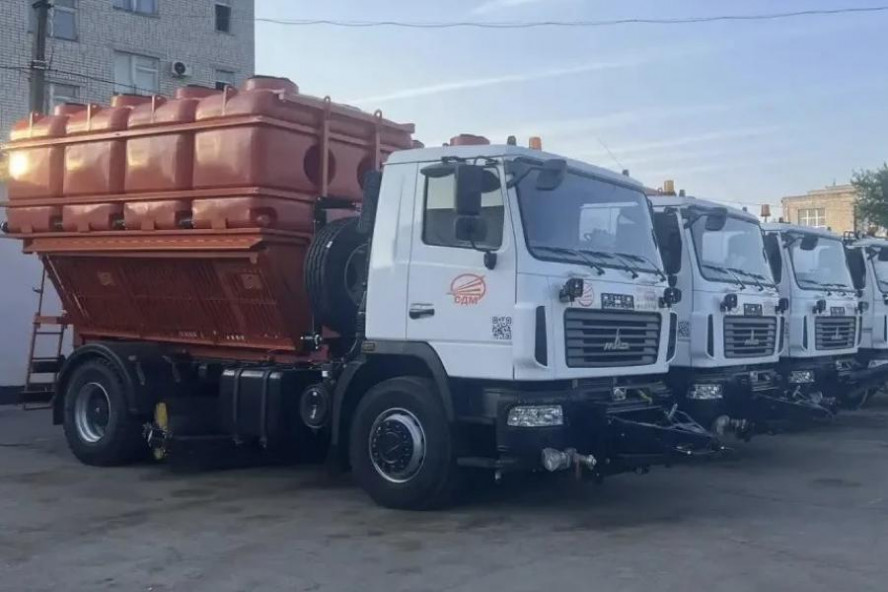 Тамбов получил еще пять единиц коммунальной техники