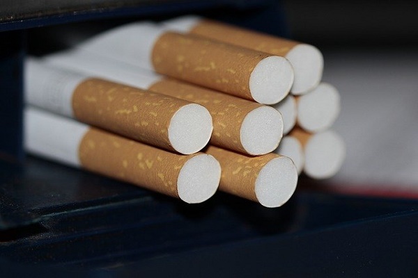 Нелегальные сигареты могут занять треть рынка в России