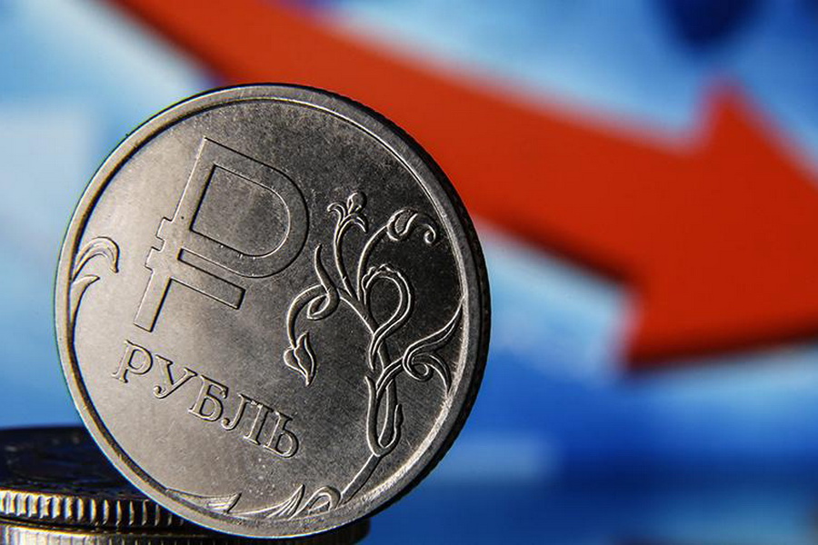 Эксперт назвал, сколько средняя российская семья сможет прожить на свои сбережения