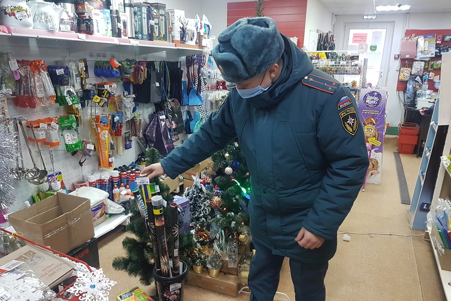 В Тамбовской области начались рейды по точкам продажи пиротехники