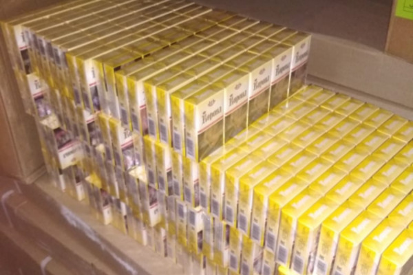 В Мичуринске полицейские изъяли около 2,5 тысяч пачек сигарет с признаками контрафакта