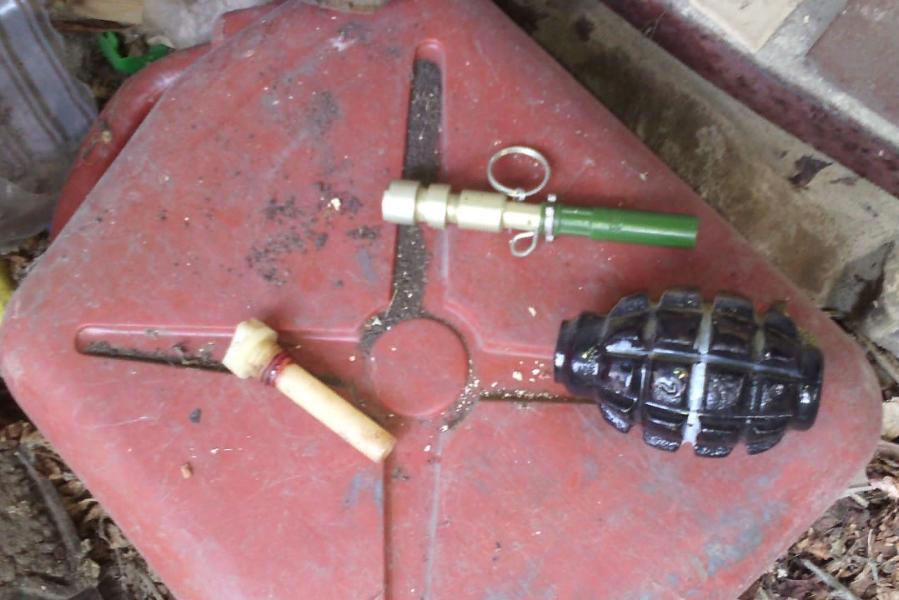Житель Мичуринска нашёл у себя на чердаке предмет, похожий на гранату