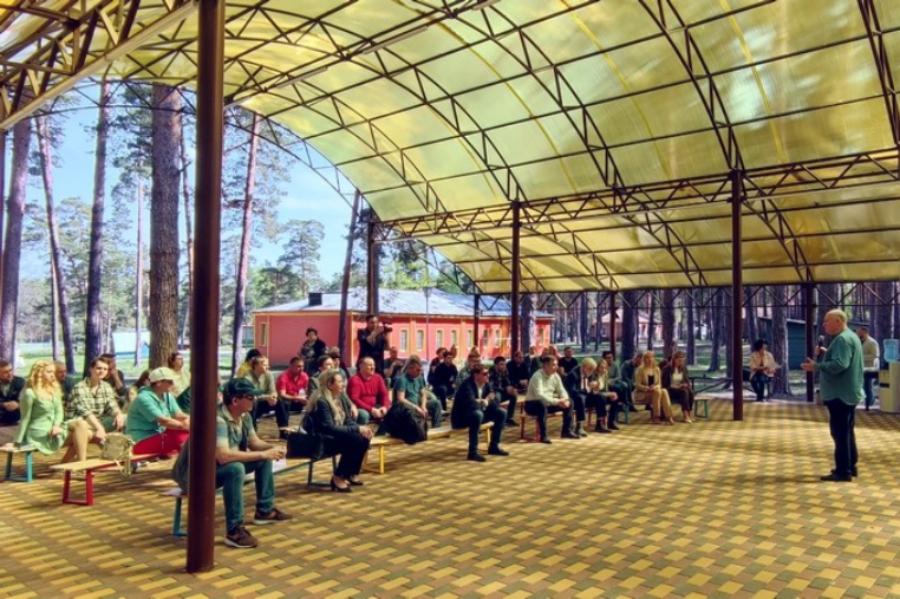 В Котовске на базе лагеря "Лесной городок" прошла ежегодная предпринимательская конференция