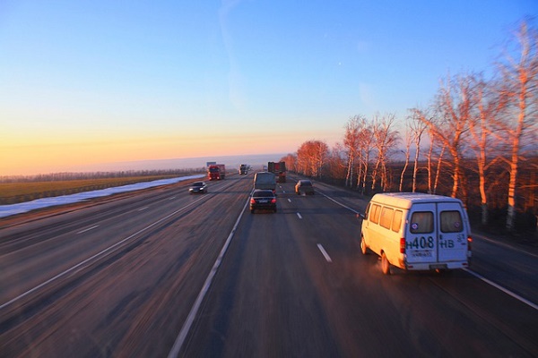 В России планируют увеличить скорость на трассах до 150 км/ч