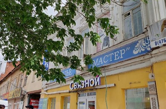 Бизнесмен хочет за бесценок купить помещение в здании на Носовской, где рухнула крыша