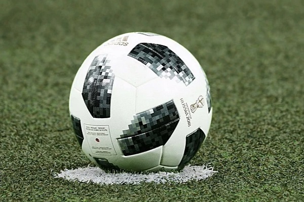 В Госдуму внесли проекты о проведении ЧЕ по футболу в 2021 году