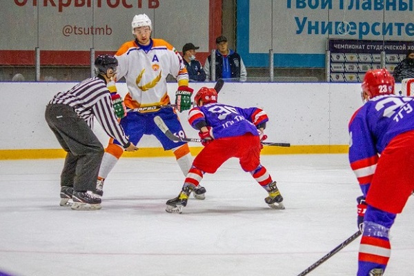 ХК "Держава" одержал вторую победу над казанской "Академией спорта"