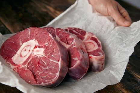 Тамбовская фирма отправила в 8 регионов страны 42 тонны мяса и масла неизвестного происхождения