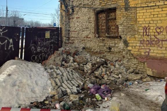 В Тамбове в многоквартирном доме на Моршанском шоссе рухнула часть стены