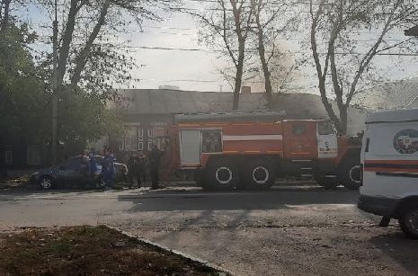 В центре Тамбова при пожаре женщина получила ожоги лица