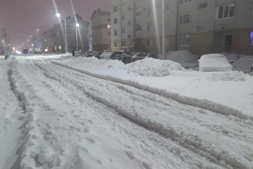 "Ездить по городу невозможно": тамбовчане продолжают жаловаться на неубранный снег