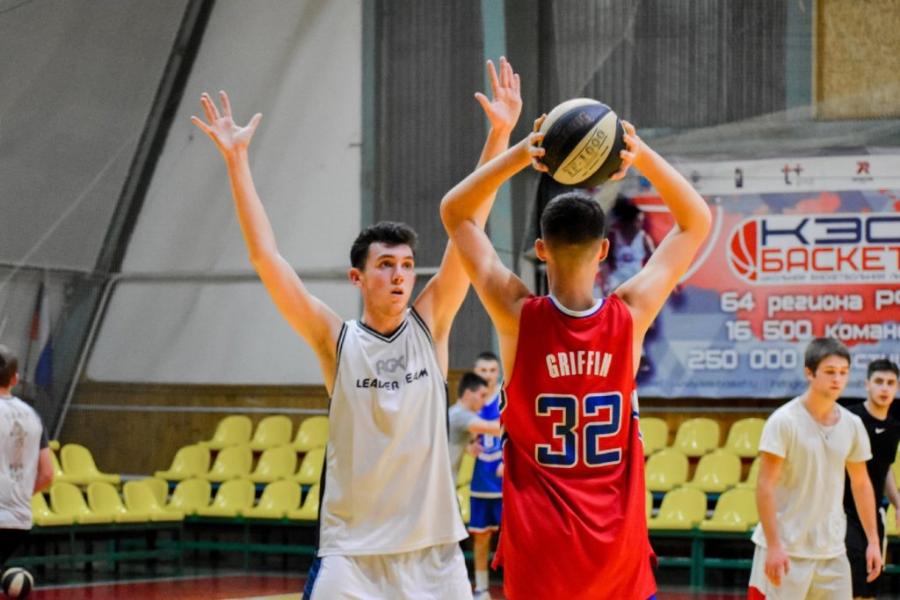 Баскетболисты Державинского выступят в новом сезоне Ассоциации студенческого баскетбола
