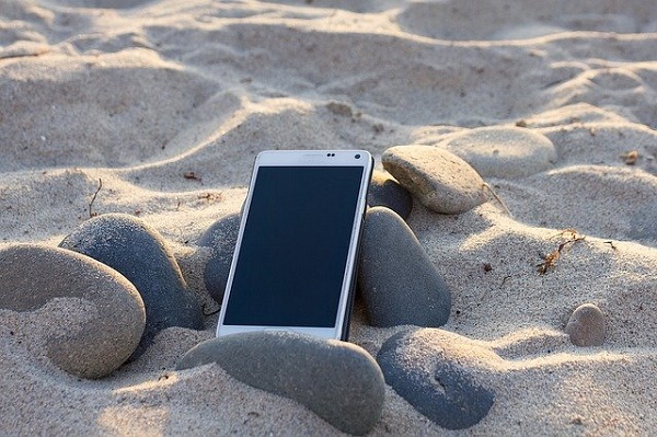 В Тамбове молодой человек воровал телефоны у отдыхающих на пляже