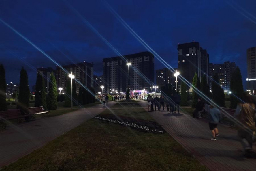 Ночной обзор: праздник "Алые паруса", "Воздушная тревога" в Тамбовской области, участники плей-офф ЧМ-2026 по футболу