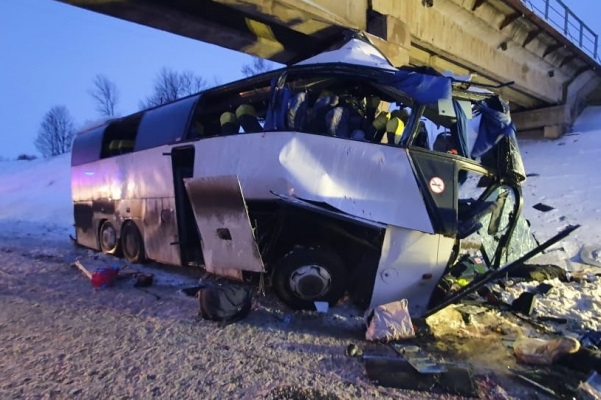В Рязанской области в страшном ДТП с пассажирским автобусом погибли пять человек