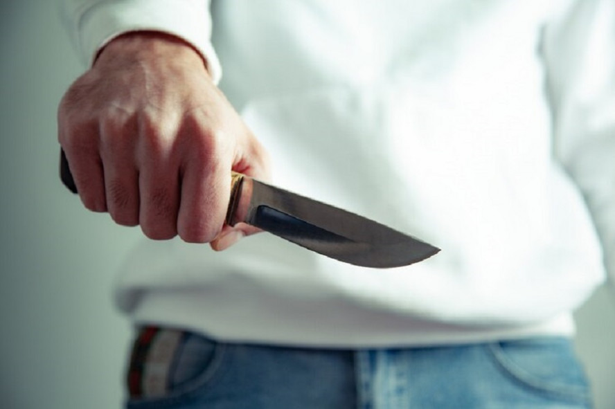 Тамбовчанин из ревности ударил ножом в спину свою сожительницу