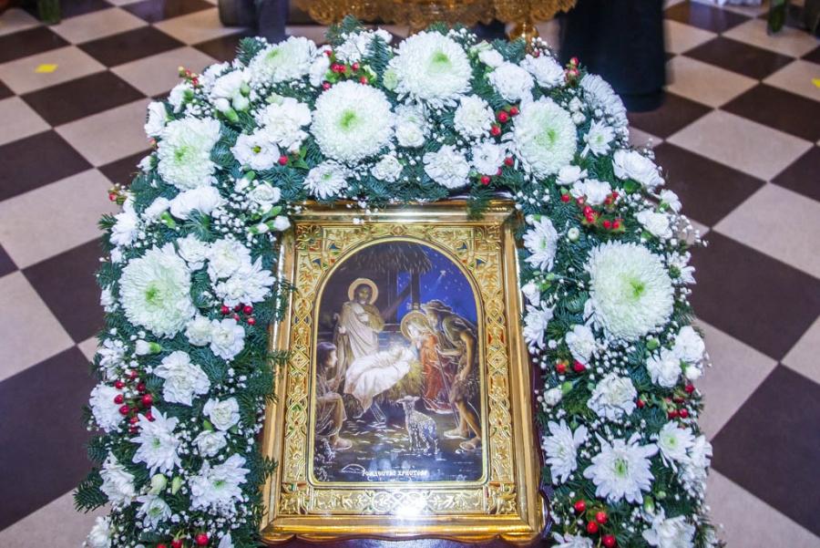 Православные тамбовчане празднуют сегодня Рождество Христово