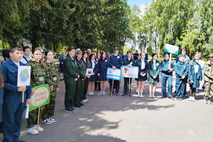 В Тамбовской области состоялся XVII слёт школьных лесничеств