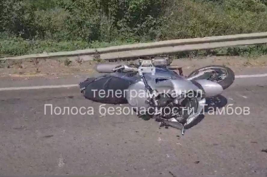 В Тамбовской области фура проехала по упавшему с мотоцикла мужчине