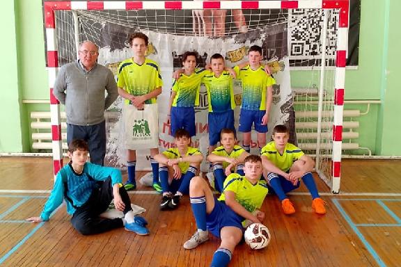 Тамбовские школьники выиграли "бронзу" всероссийского турнира по мини-футболу