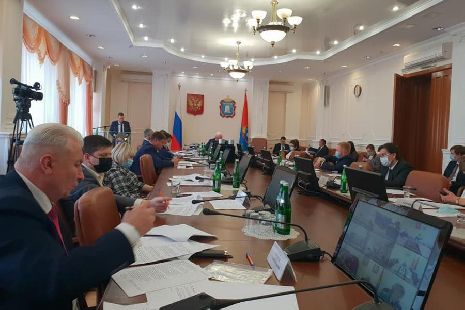 Депутаты Тамбовской облдумы поддержали законопроект о QR-кодах в общественных местах