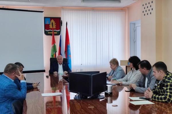 Глава Котовска провел совещание с руководителями управляющих организаций города