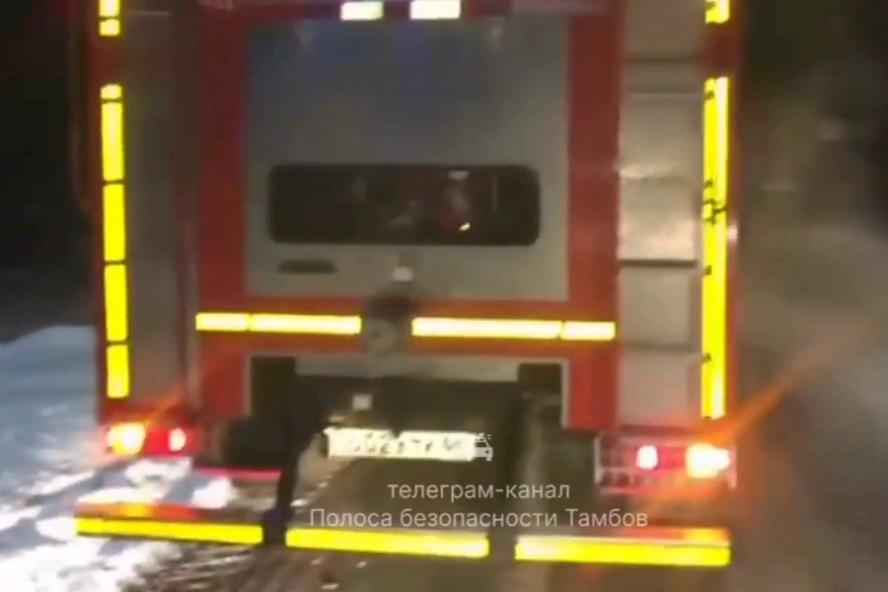 В Мичуринске в ДТП попала пожарная машина, спешившая на вызов