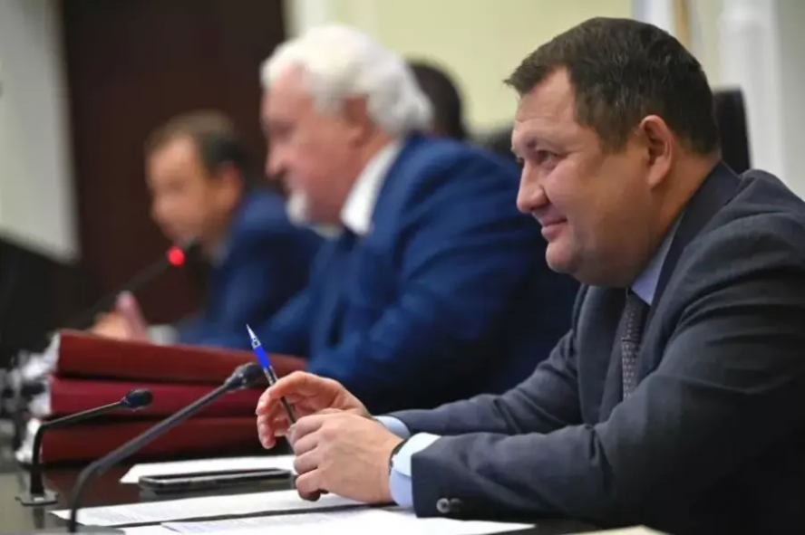Максим Егоров: Бюджет области-2023 будет социально ориентированным
