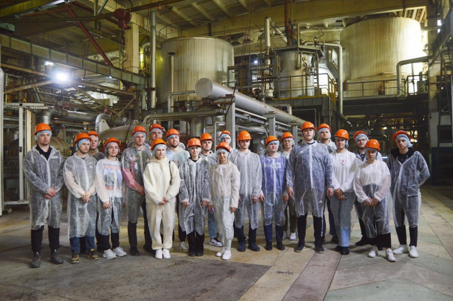На Знаменском сахарном заводе провели экскурсию для студентов ТГТУ