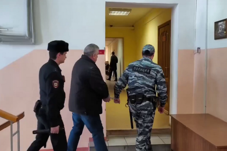 Экс-глава департамента цифрового развития Тамбовской области отправлен под домашний арест 