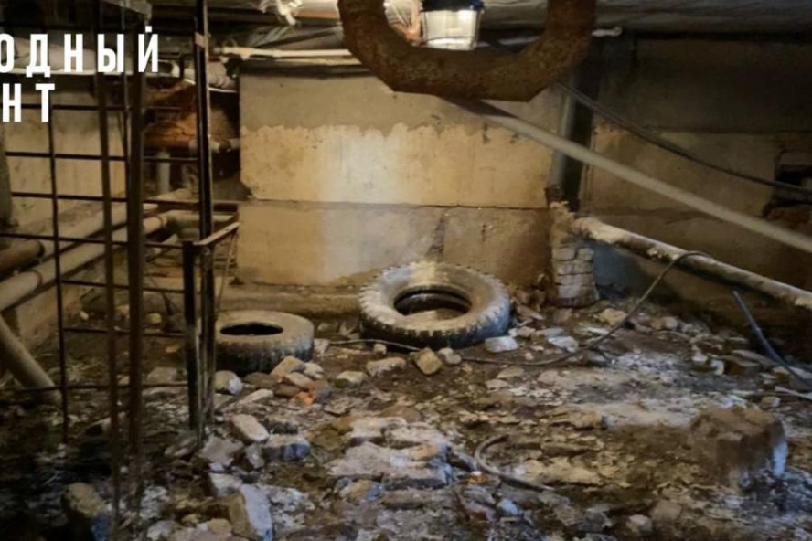 Подвал дома в посёлке Строитель превращается в зловонный бассейн