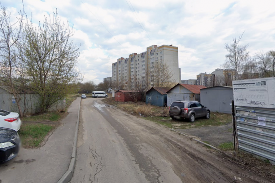 В Тамбове ищут хозяев гаражей на Астраханской