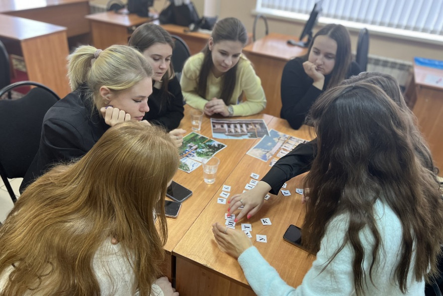 Студенты Тамбовского филиала Президентской академии сыграли в "Свою игру"