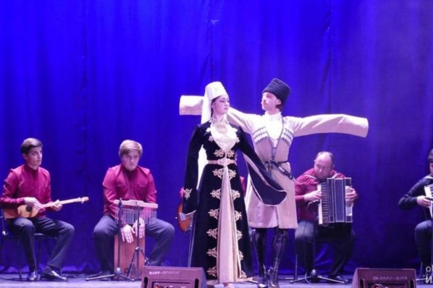 В Котовске с аншлагом прошёл концерт абхазского ансамбля "Мырзакан"