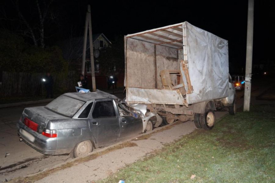 В Пичаево погиб водитель легковушки, влетевшей в "ГАЗель"
