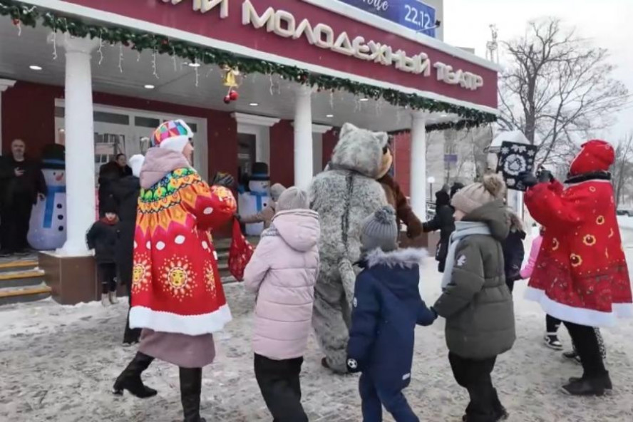 Почти 500 юных тамбовчан стали участниками Центральной городской ёлки