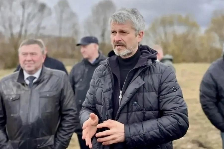 В Новой Малиновке обсудили дороги, освещение и пруд