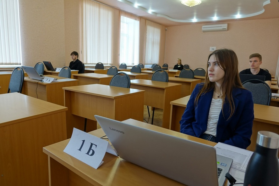 В Тамбовской области прошёл досрочный ЕГЭ по обществознанию и информатике
