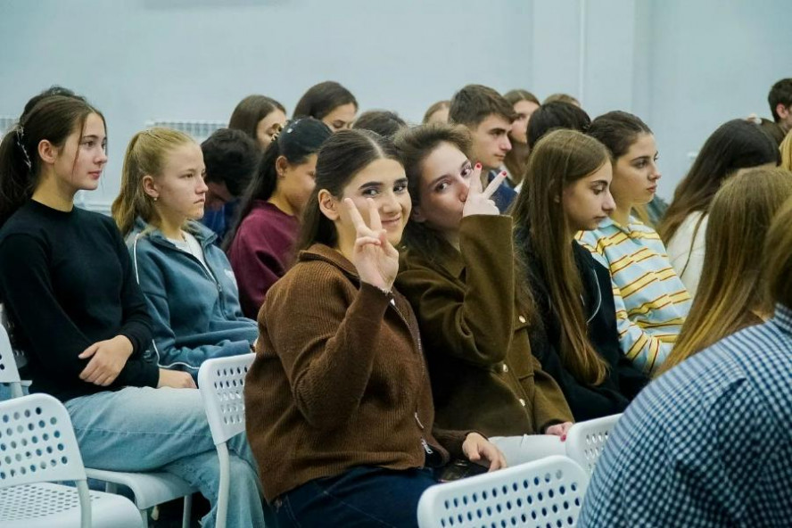 В Державинском стартовала "Университетская смена" для школьников из Абхазии