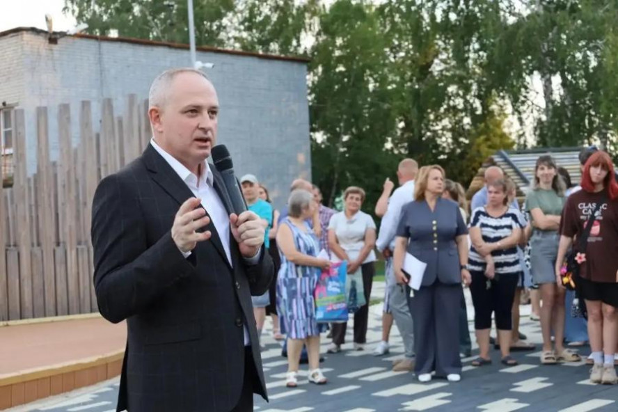 От старых деревьев до ливневок: какие вопросы решили власти Тамбова во время встречи с жителями
