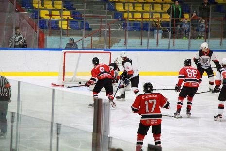 Молодёжная ХК "Тамбов" дебютировала в первенстве Национальной молодёжной лиги