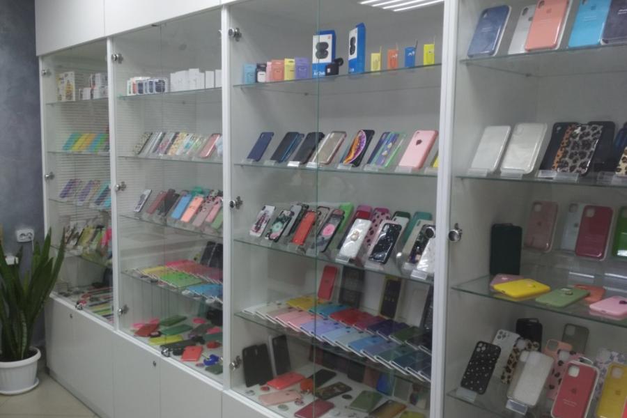 Один из магазинов Тамбовской области продавал контрафактные аксессуары для телефонов