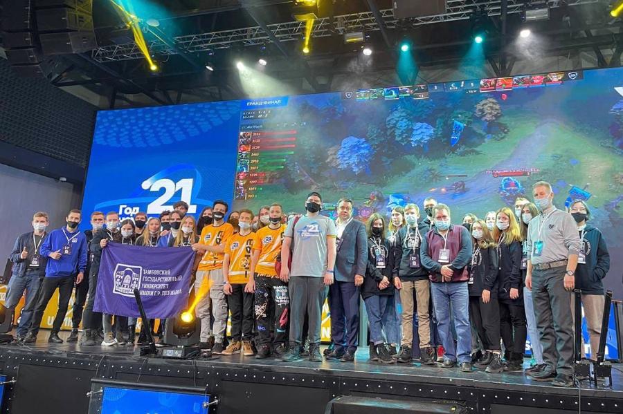 Команда по Dota2 Державинского университета стала победителем международного кибертурнира