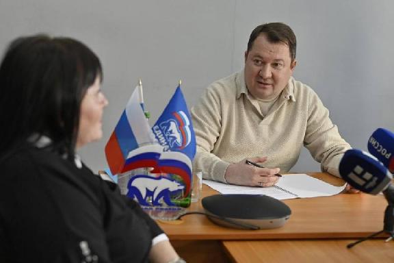 Максим Егоров провёл приём жителей нескольких районов области