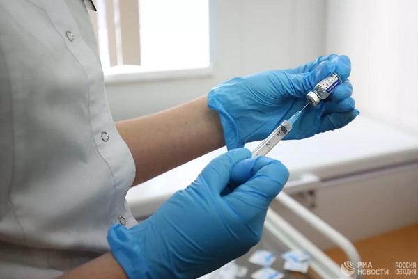 Разработчик "Спутника V" создаст новую вакцину от коронавируса