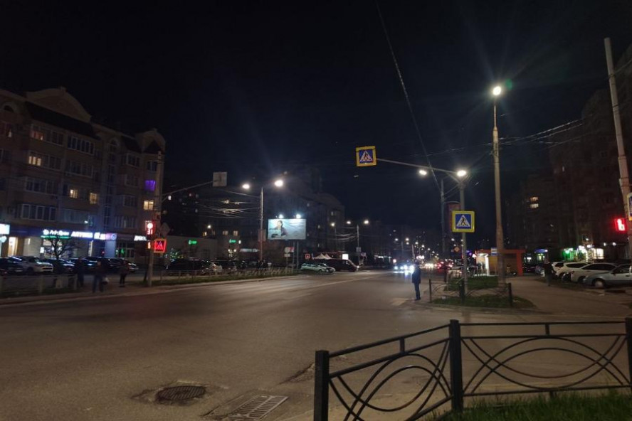 Ночной обзор: гибель семьи из семи человек при пожаре в ХМАО, "Воздушная тревога" в Тамбовской области, золото россиян на Кубке мира по синхронному плаванию в Китае