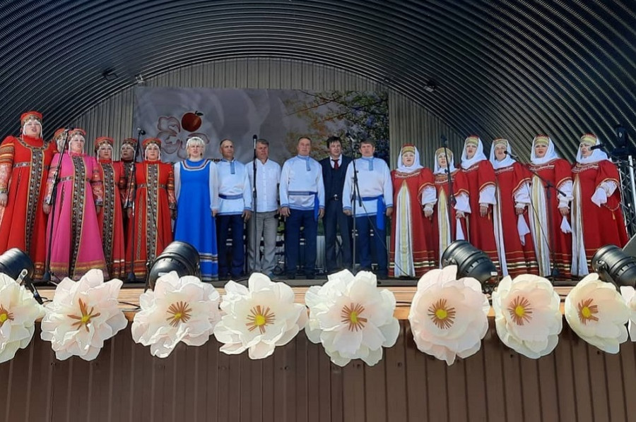 В Тамбовской области впервые прошёл фестиваль "Мичуринские яблони в цвету"
