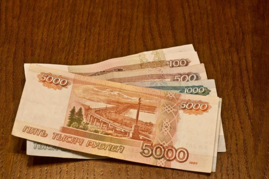 В Тамбовской области злоумышленник обманом выманил у пенсионера 100 тысяч рублей
