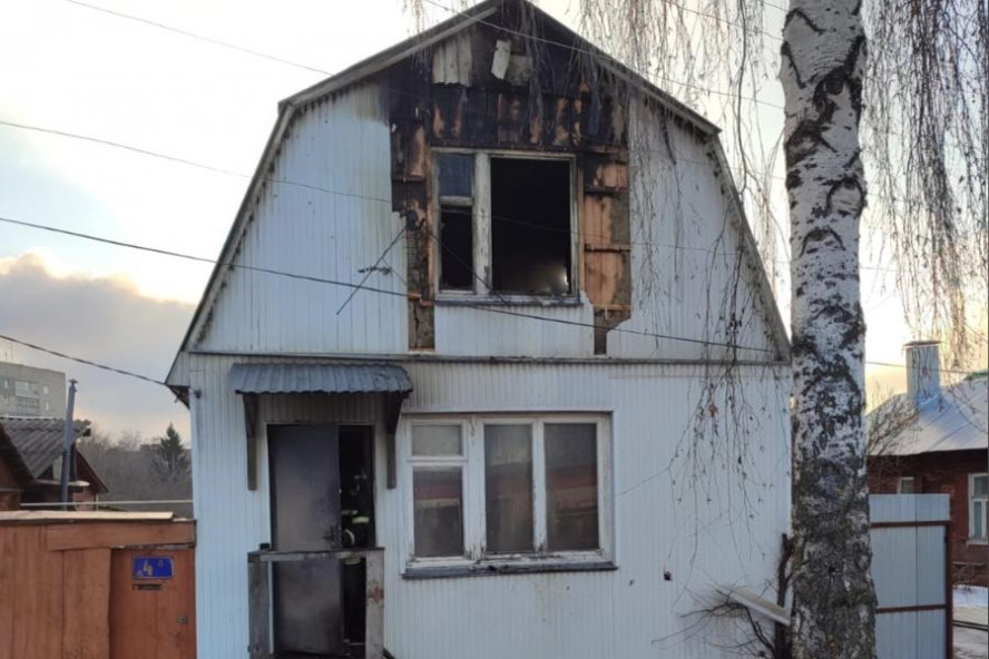 В Тамбове при пожаре на улице Ржавской погиб мужчина