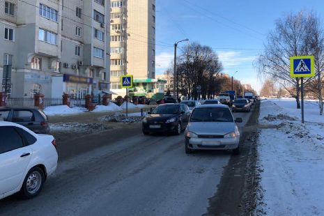 В Тамбове автомобиль сбил женщину на пешеходном переходе